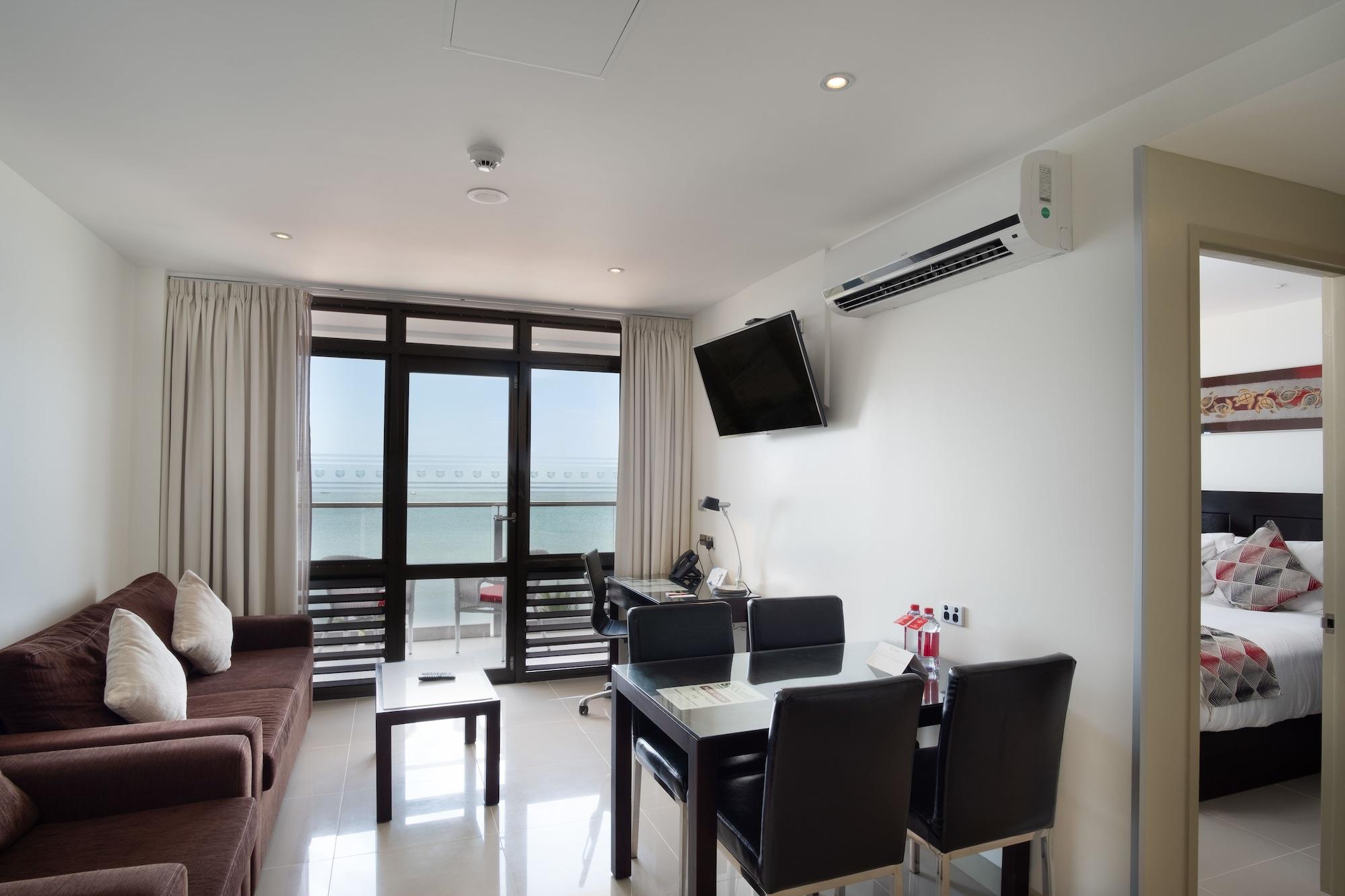 Ramada Suites By Wyndham Wailoaloa Beach Fiji Nadi Esterno foto