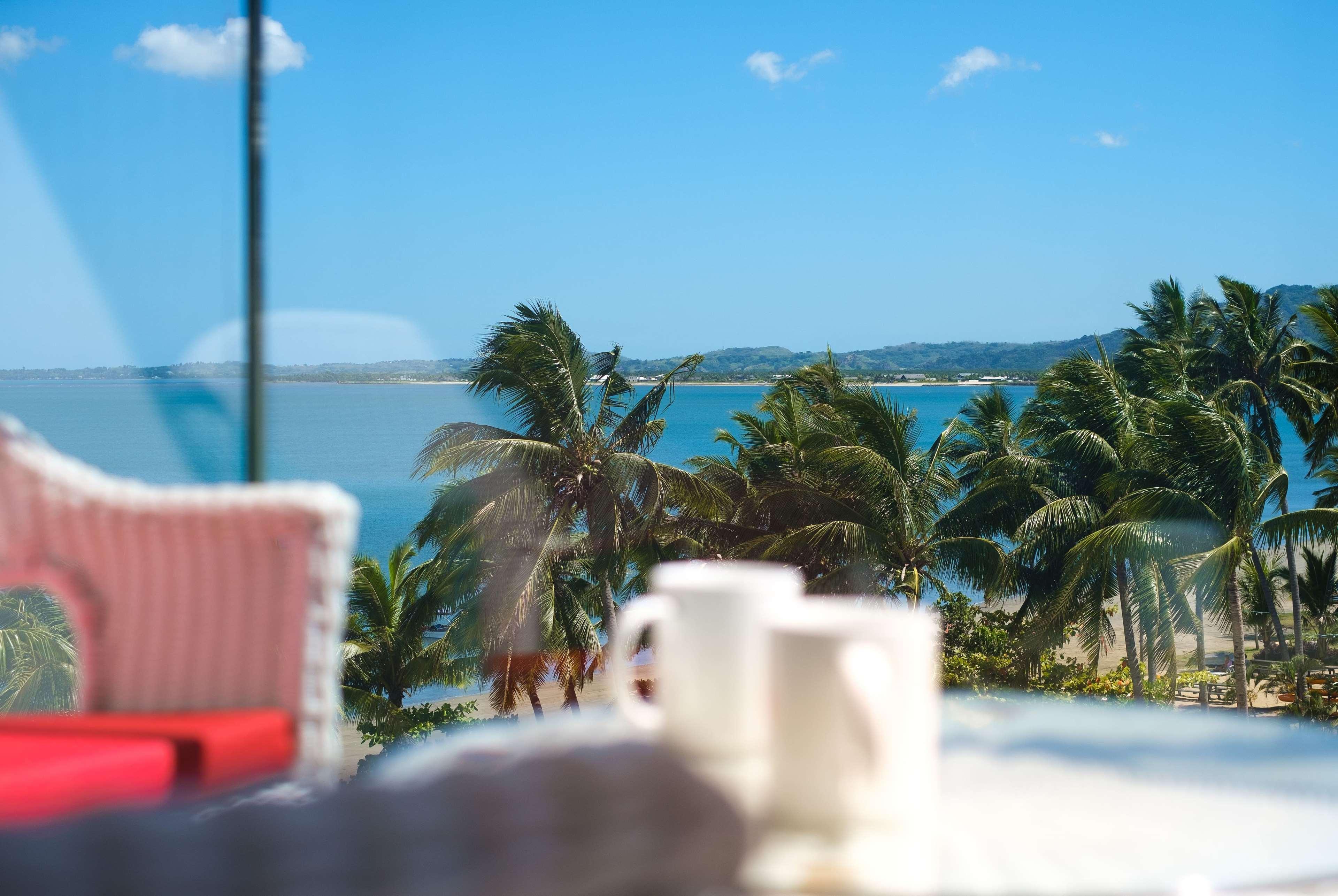 Ramada Suites By Wyndham Wailoaloa Beach Fiji Nadi Esterno foto