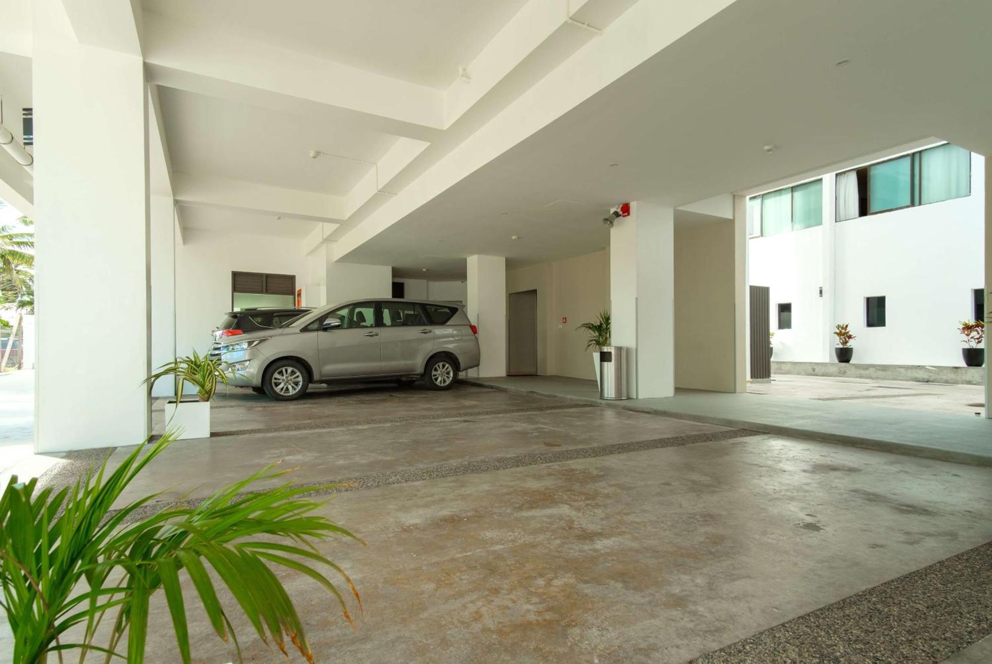 Ramada Suites By Wyndham Wailoaloa Beach Fiji Nadi Esterno foto