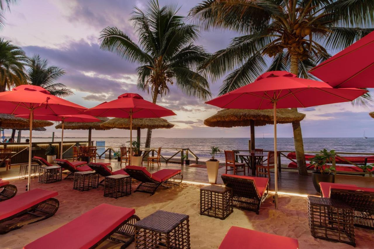 Ramada Suites By Wyndham Wailoaloa Beach Fiji Nadi Esterno foto