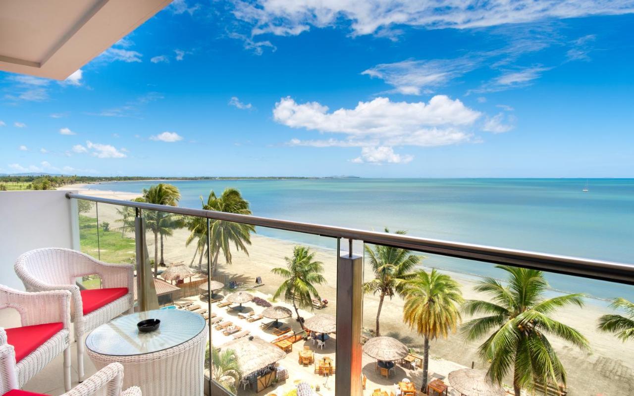 Ramada Suites By Wyndham Wailoaloa Beach Fiji Nadi Esterno foto